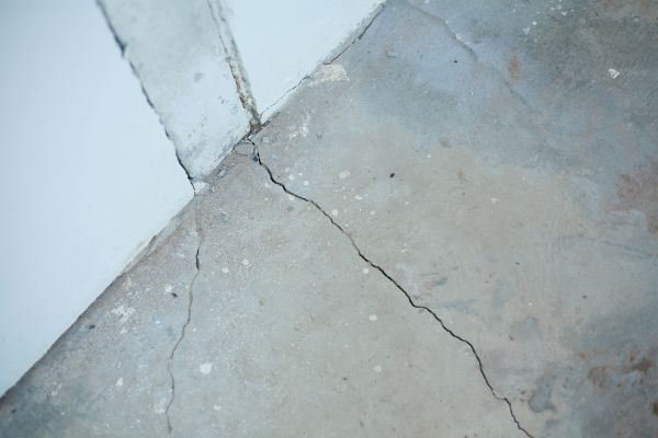 Cost of Garage Crack Repair in Elizabethtown